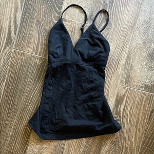 Lululemon top 6